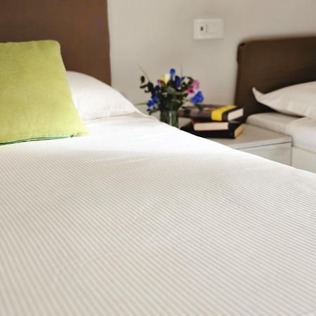 Piol Guest House Рим Екстериор снимка