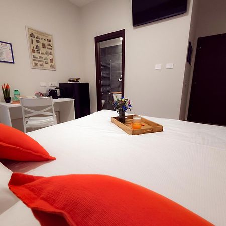 Piol Guest House Рим Екстериор снимка