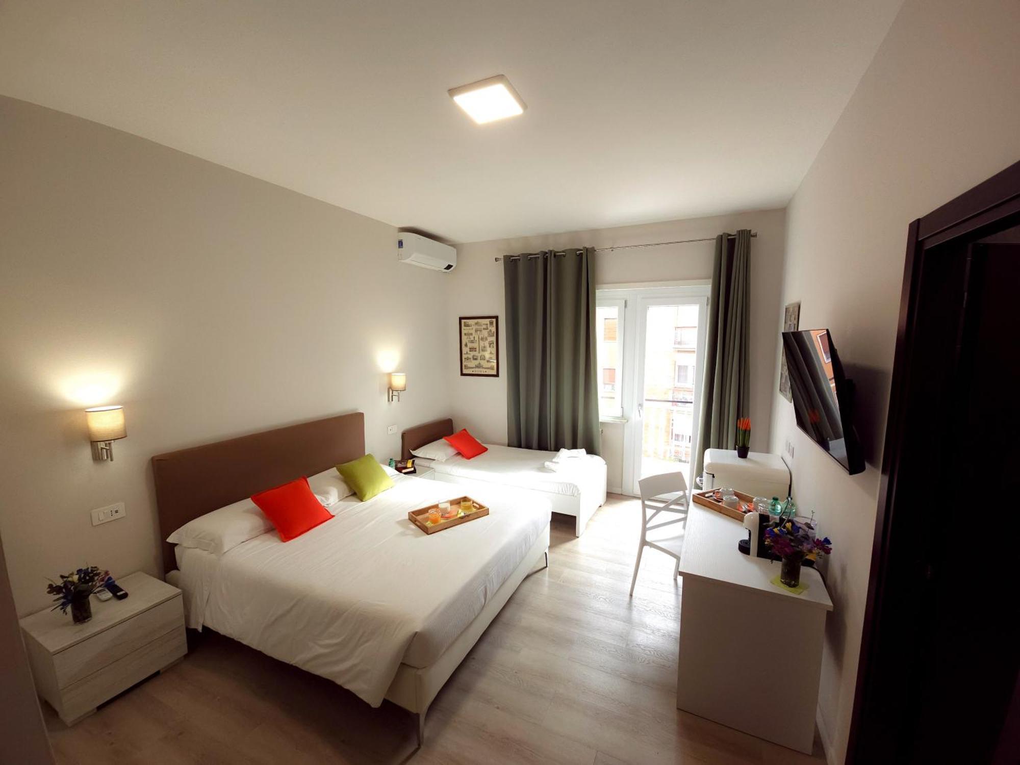 Piol Guest House Рим Екстериор снимка