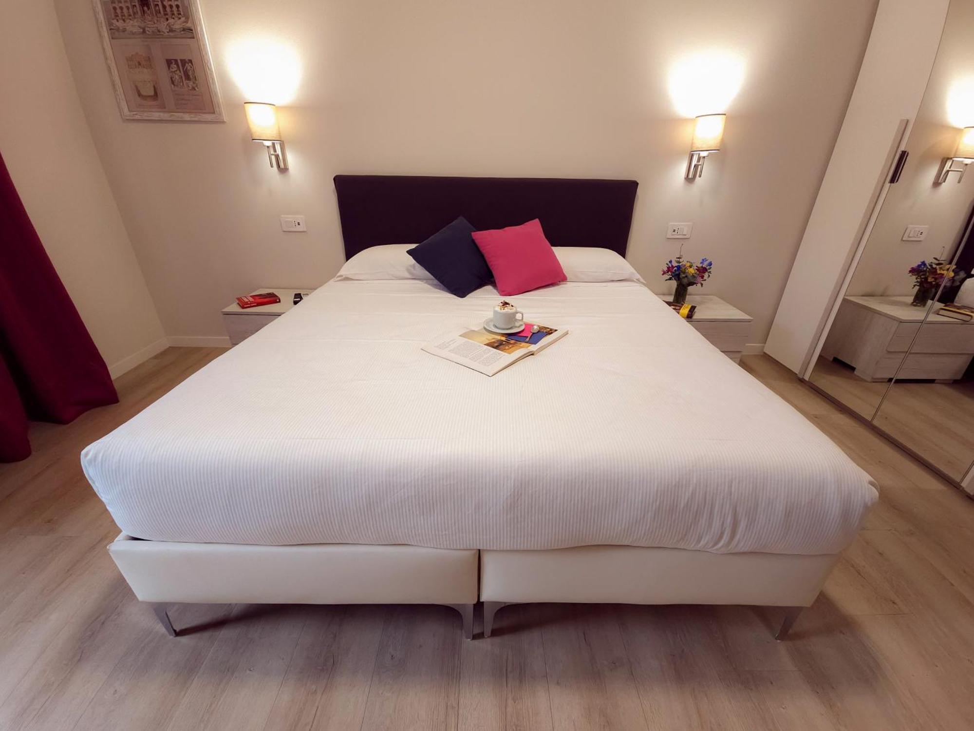 Piol Guest House Рим Екстериор снимка